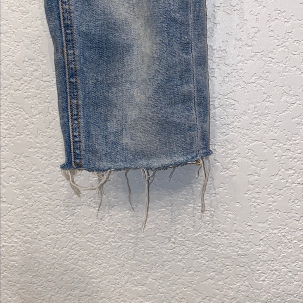 Distressed Jeans - Picture 2 of 3